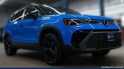 2025 Volkswagen Taos SE Black 4Motion