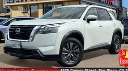 2023 Nissan Pathfinder SV