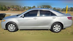 2010 Toyota Camry LE 4D Sedan