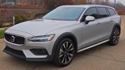 2025 Volvo V60 Cross Country B5 Ultra