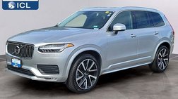 2022 Volvo XC90 T6 Momentum 7-Passenger