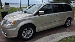2013 Chrysler Town and Country Touring-L