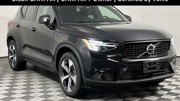 2025 Volvo XC40 B5 Plus Dark Theme