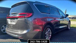 2022 Chrysler Pacifica Touring