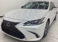 2020 Lexus ES 300h Base