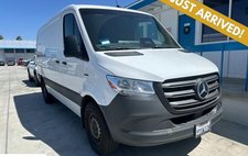 2025 Mercedes-Benz eSprinter 2500