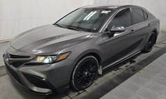 2022 Toyota Camry Hybrid SE