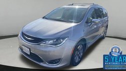2017 Chrysler Pacifica Hybrid Platinum