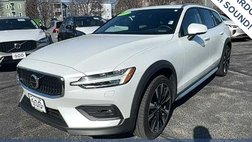 2023 Volvo V60 Cross Country B5 Ultimate