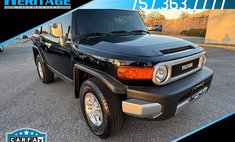 2013 Toyota FJ Cruiser Base