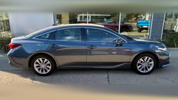2021 Toyota Avalon Hybrid XLE
