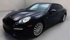 2015 Porsche Panamera 4