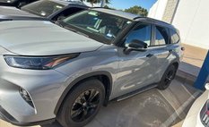 2024 Toyota Highlander Hybrid XLE Nightshade