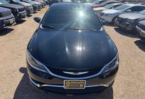 2017 Chrysler 200 Limited Platinum