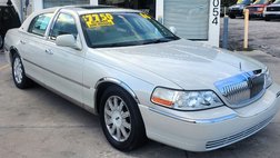 2006 Lincoln Town Car Signature Limited