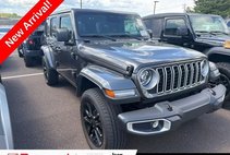 2025 Jeep Wrangler Sahara 4WD