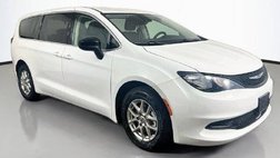 2024 Chrysler Voyager LX