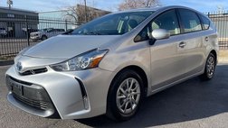 2017 Toyota Prius v Five