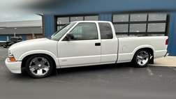 2000 Chevrolet S-10 LS