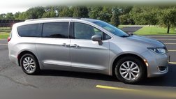 2017 Chrysler Pacifica Touring Plus