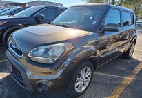 2012 Kia Soul +