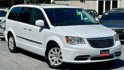 2016 Chrysler Town and Country Touring