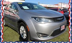 2020 Chrysler Pacifica Touring