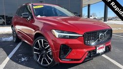 2023 Volvo XC60 Recharge T8 Ultimate Dark Theme