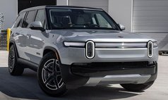 2025 Rivian R1S Adventure