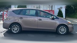 2017 Toyota Prius v Four