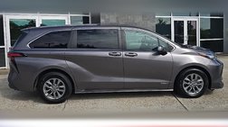 2021 Toyota Sienna LE 8-Passenger