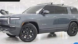 2024 Rivian R1S Adventure