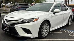 2020 Toyota Camry SE