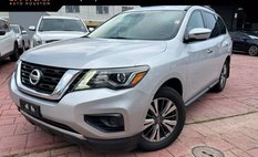 2020 Nissan Pathfinder S