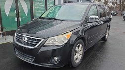 2013 Volkswagen Routan SEL Premium
