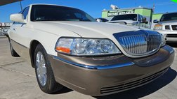 2005 Lincoln Town Car Signature Limited