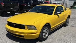 2005 Ford Mustang V6 Deluxe