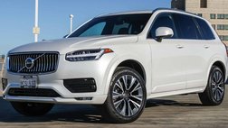 2022 Volvo XC90 T6 Momentum 7-Passenger