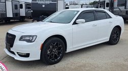 2023 Chrysler 300 Touring L