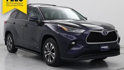 2022 Toyota Highlander Hybrid XLE