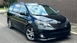 2014 Toyota Sienna SE 8-Passenger