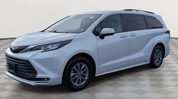 2023 Toyota Sienna XLE
