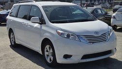 2017 Toyota Sienna LE 7-Passenger Auto Access Seat