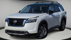 2022 Nissan Pathfinder SL