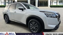 2023 Nissan Pathfinder SV