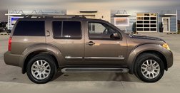 2008 Nissan Pathfinder LE