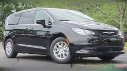 2025 Chrysler Voyager LX