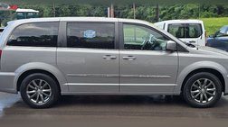 2015 Chrysler Town and Country S