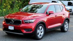 2022 Volvo XC40 T5 Momentum