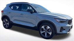2024 Volvo XC40 B5 Plus Dark Theme